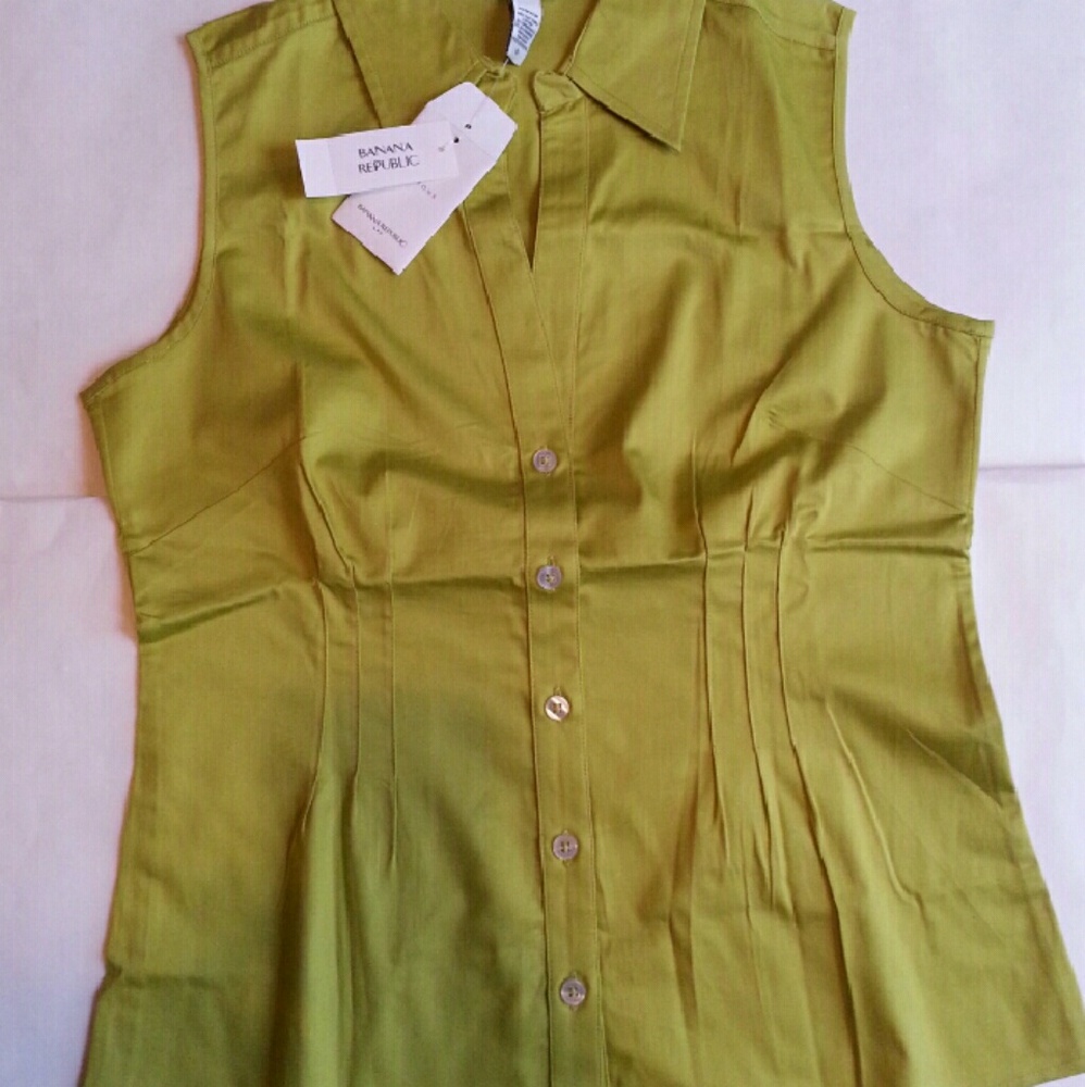 NWT Banana Republic sleeveless blouse